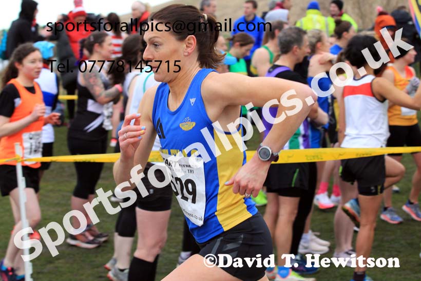 Senior women and veteran women and men over-50s NECAA Road Relay Champs., Hetton Lyons Park, Hetton le Hole, County Durham. Photo: David T. Hewitson/Sports for All Pics
